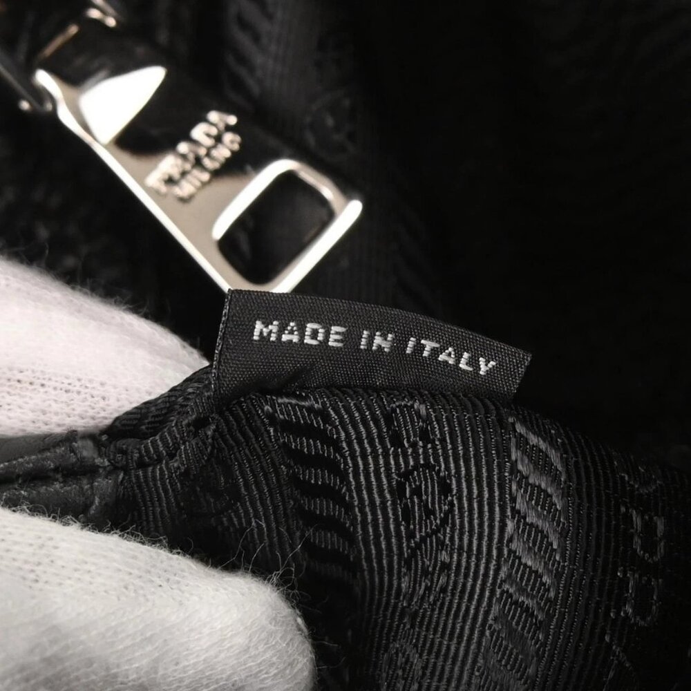 Prada Black Leather Shoulder Bag 7/B 117026 - Picture 9 of 10